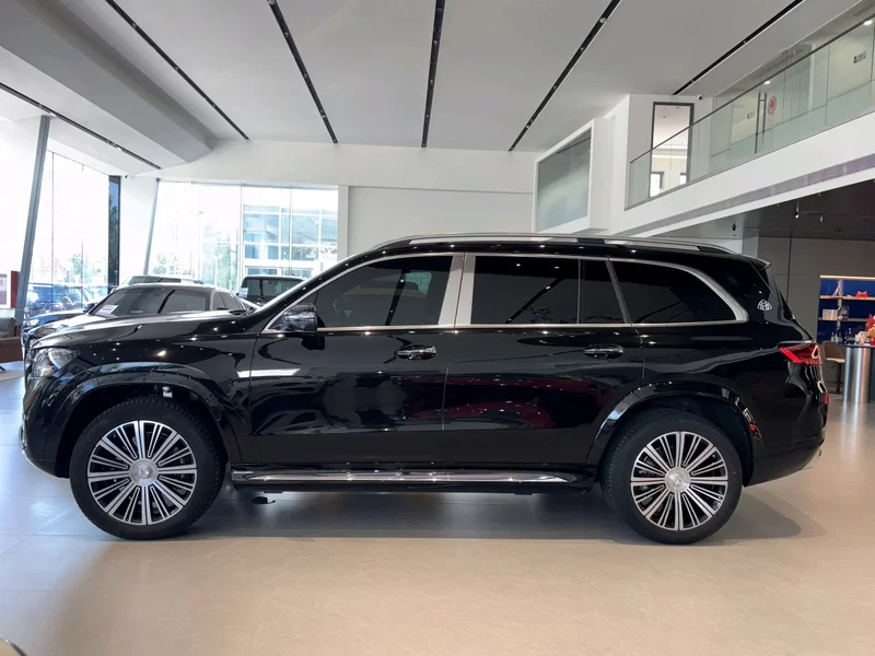 Mercedes-Benz Maybach GLS 2024 صورة سيارة #4