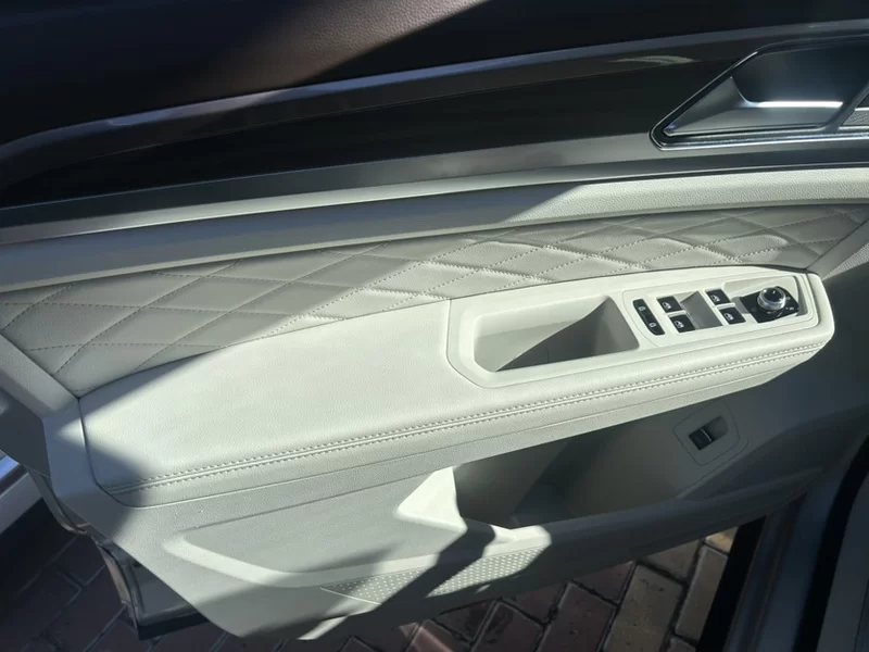 Volkswagen Viloran 2020 immagine di auto #4