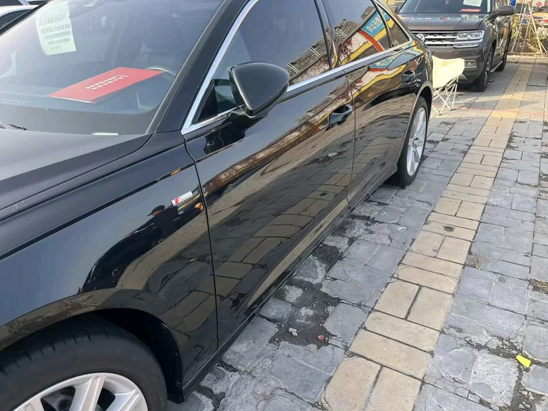 Audi A6L e-tron 2022 immagine di auto #4