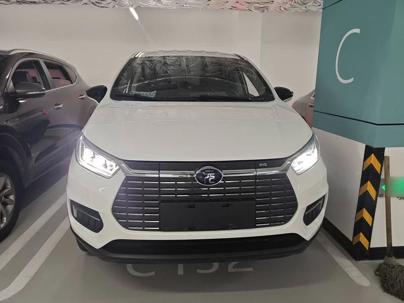 BYD Yuan New Energy 2019 #4 BYD Yuan New Energy 2019 car image #4