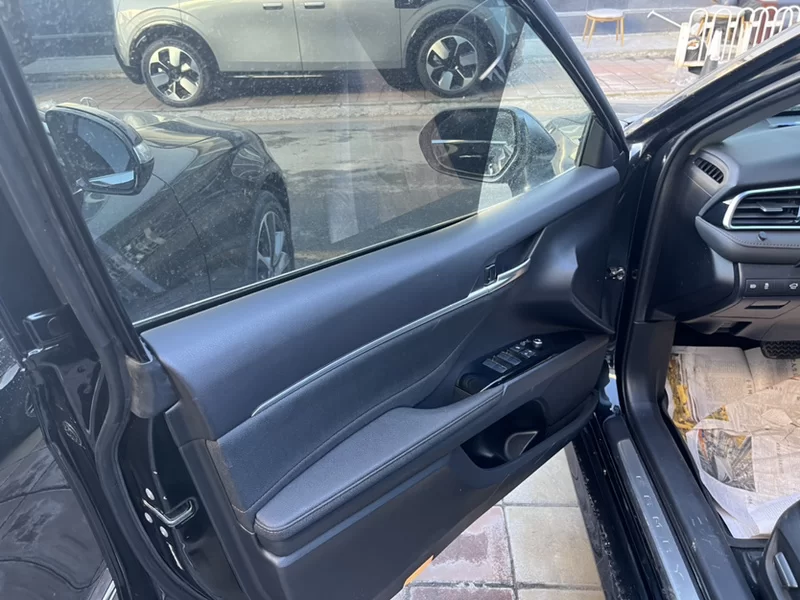 Toyota Camry 2022 car image #4