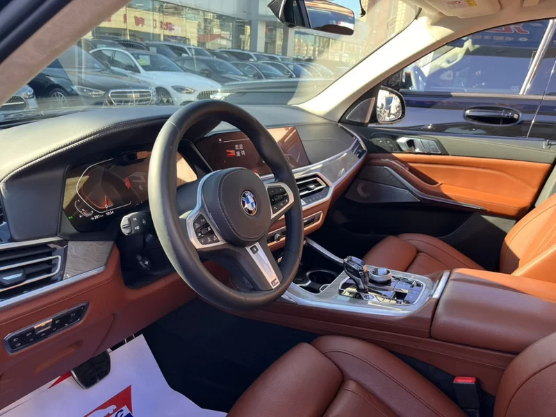 BMW X7 2020 immagine di auto #4