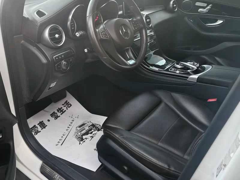 Mercedes-Benz GLC Class 2018 #4 Mercedes-Benz GLC Class 2018 car image #4