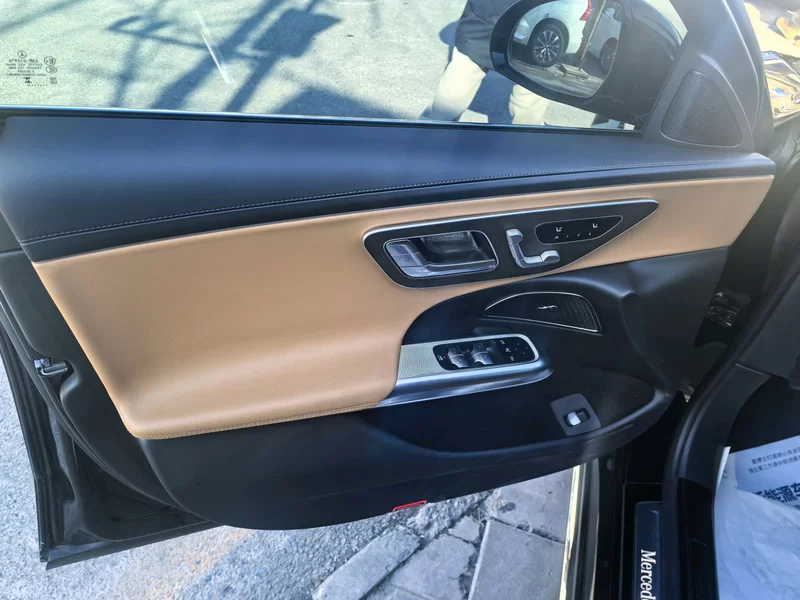 Mercedes-Benz E Class 2025 car image #4