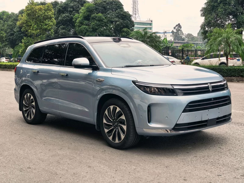 Toyota RAV4 2023 car image #4