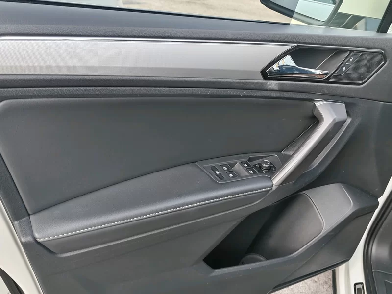 Volkswagen Tiguan L 2018 #4 Volkswagen Tiguan L 2018 car image #4