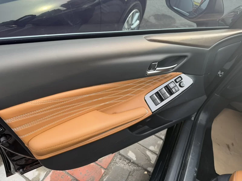 Toyota Avalon 2025 car image #4