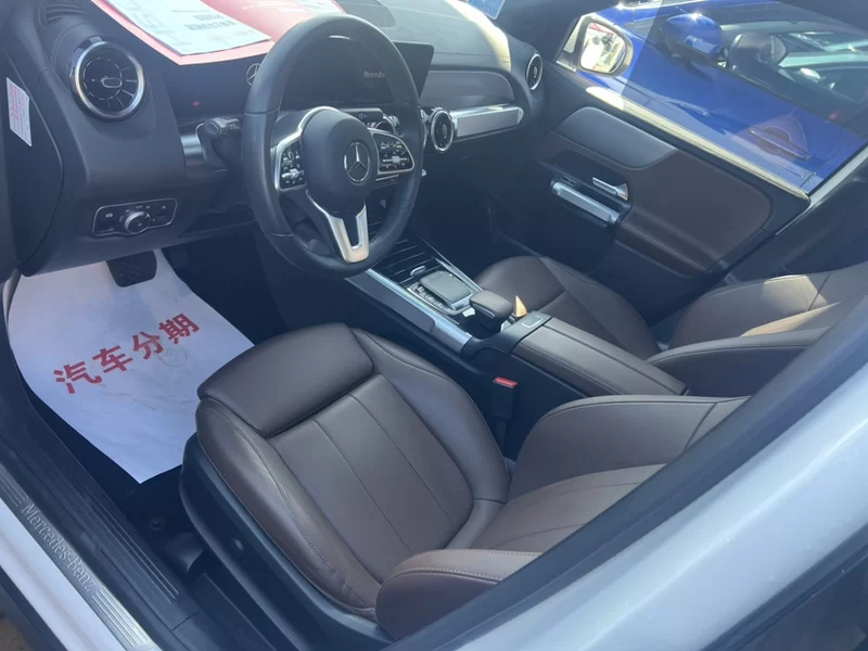 Mercedes-Benz GLB Class 2023 car image #4