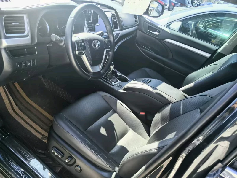 Toyota Highlander 2019 #4 Toyota Highlander 2019 car image #4