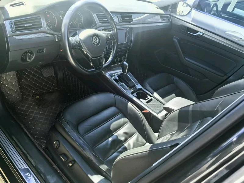 Volkswagen Passat 2017 car image #4