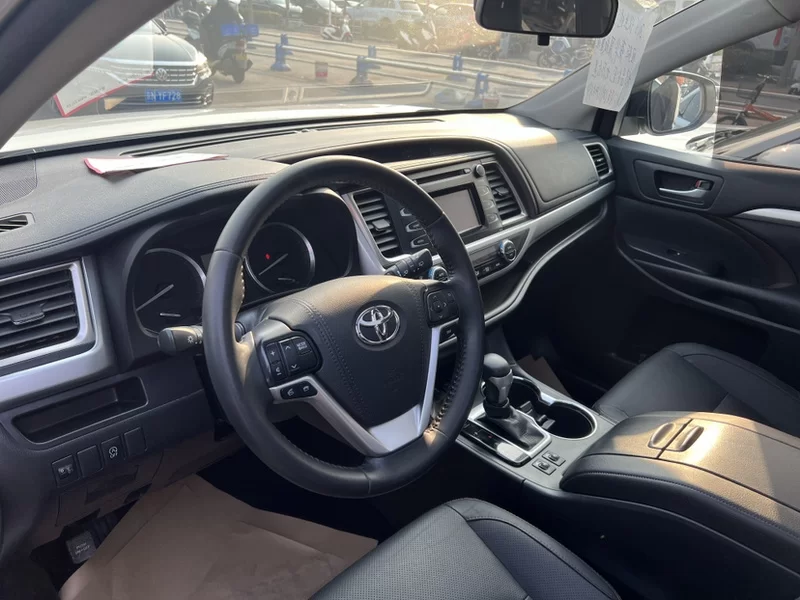 Toyota Highlander 2016 car image #4