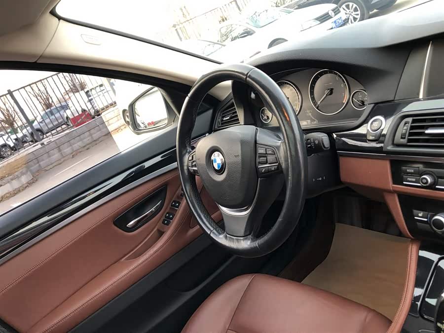 BMW 5 Series (Imported) 2014 car image #22