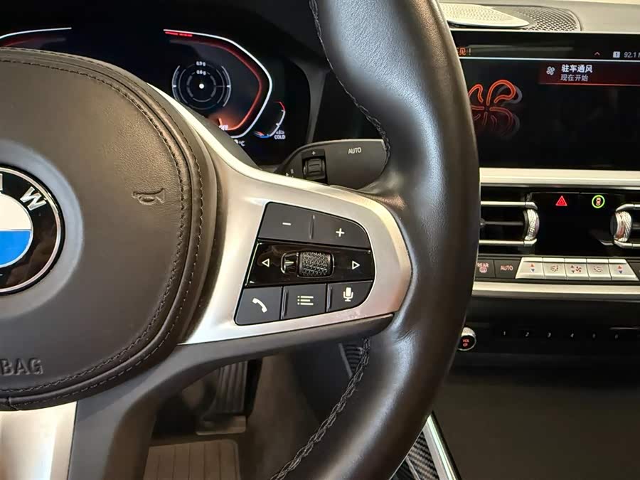 BMW i4 M50 2022 #22 BMW i4 M50 2022 car image #22