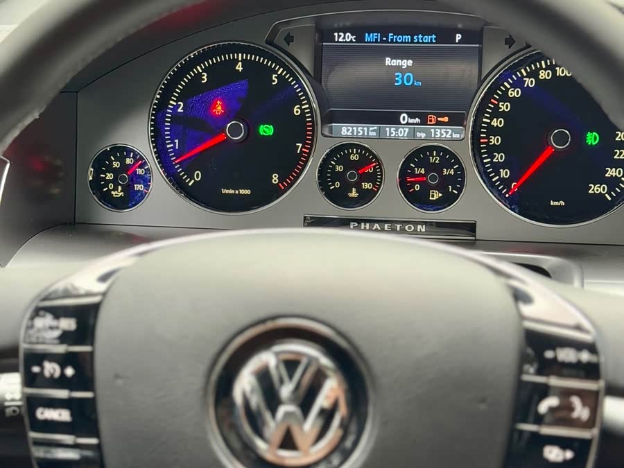 Volkswagen Pheaton 2016 immagine di auto #22