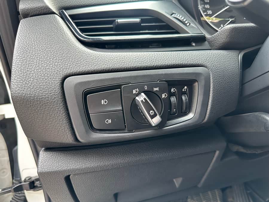 BMW 2 Series Tourer (Imported) 2015 #22 BMW 2 Series Tourer (Imported) 2015 car image #22