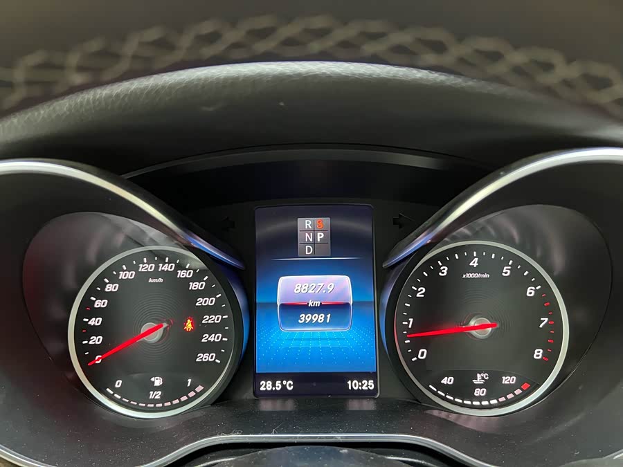 Mercedes-Benz V Class 2022 immagine di auto #22