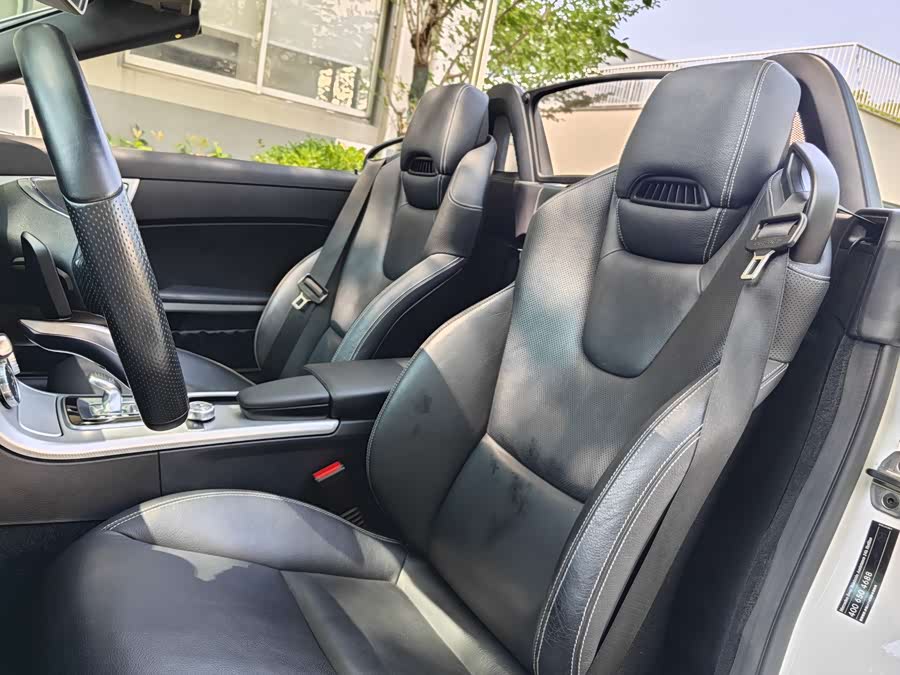 Mercedes-Benz SLC Class 2017 car image #22