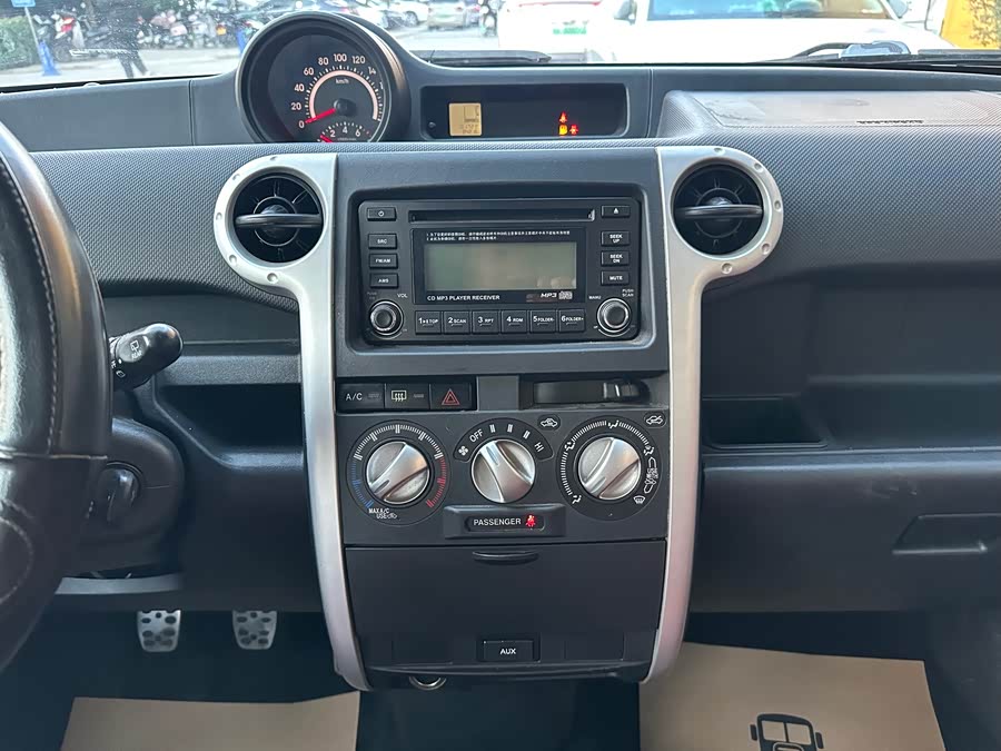 Great Wall M2 2013 imagen de coche #22