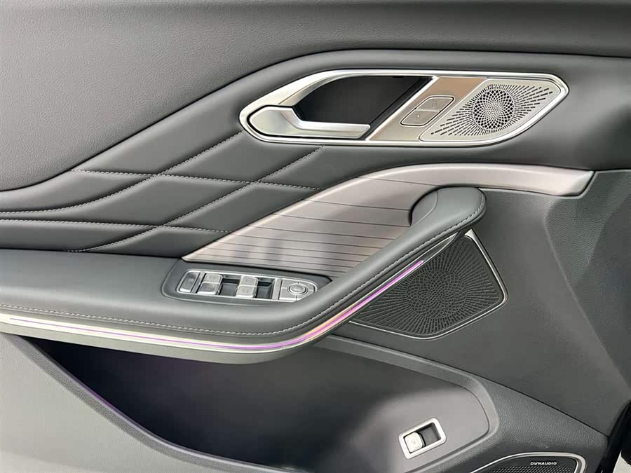 HongQi HS7 PHEV 2025 #22 HongQi HS7 PHEV 2025 car image #22