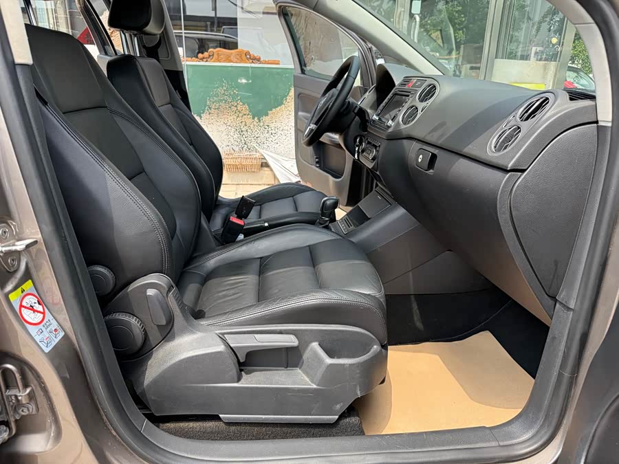 Volkswagen Golf (Imported) 2012 imagem de carro #22