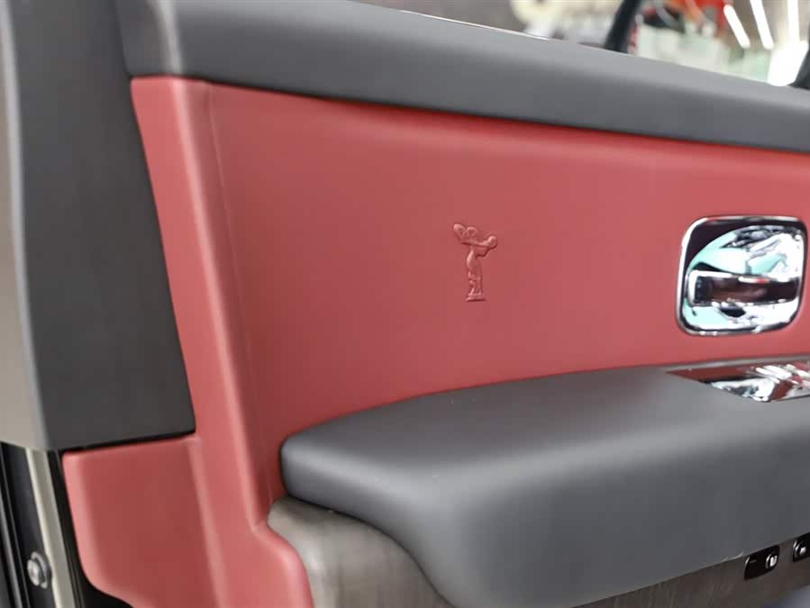 Rolls-Royce Cullinan 2021 car image #22