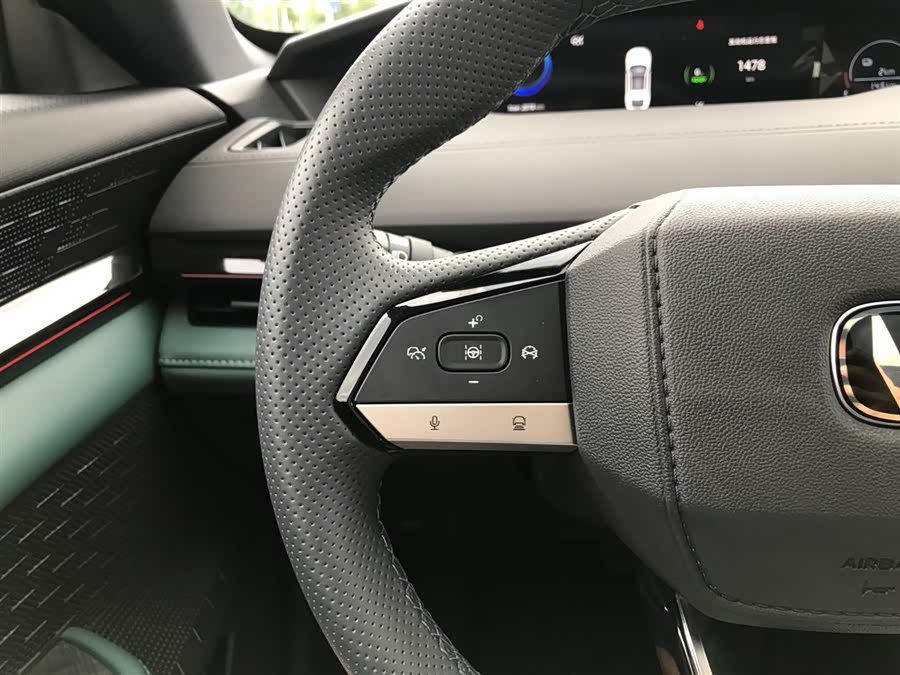 Changan UNI-V iDD 2024 #22 Changan UNI-V iDD 2024 car image #22