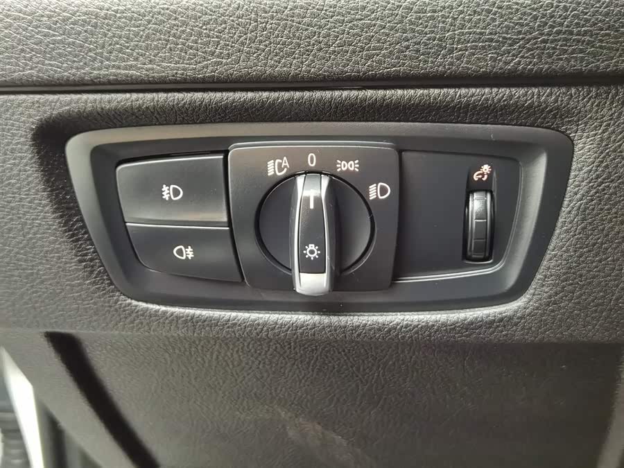 BMW 2 Series (Imported) 2018 immagine di auto #22