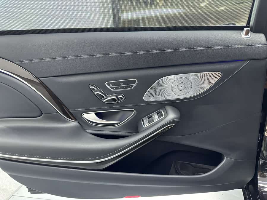 Mercedes-Benz Maybach S Class 2020 car image #22