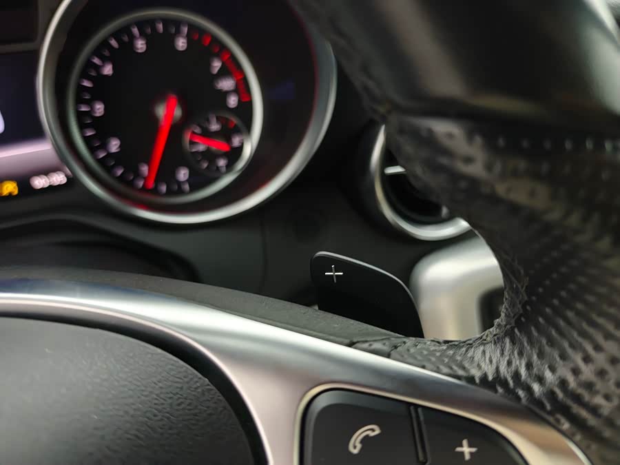 Mercedes-Benz SLC Class 2017 car image #22