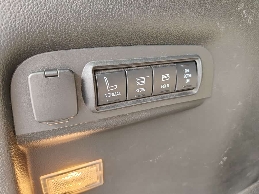 Ford Explorer (Imported) 2015 car image #22