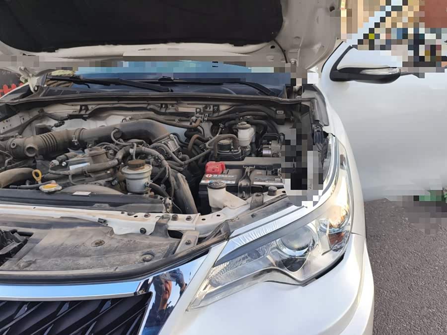 Toyota Fortuner 2017 صورة سيارة #22