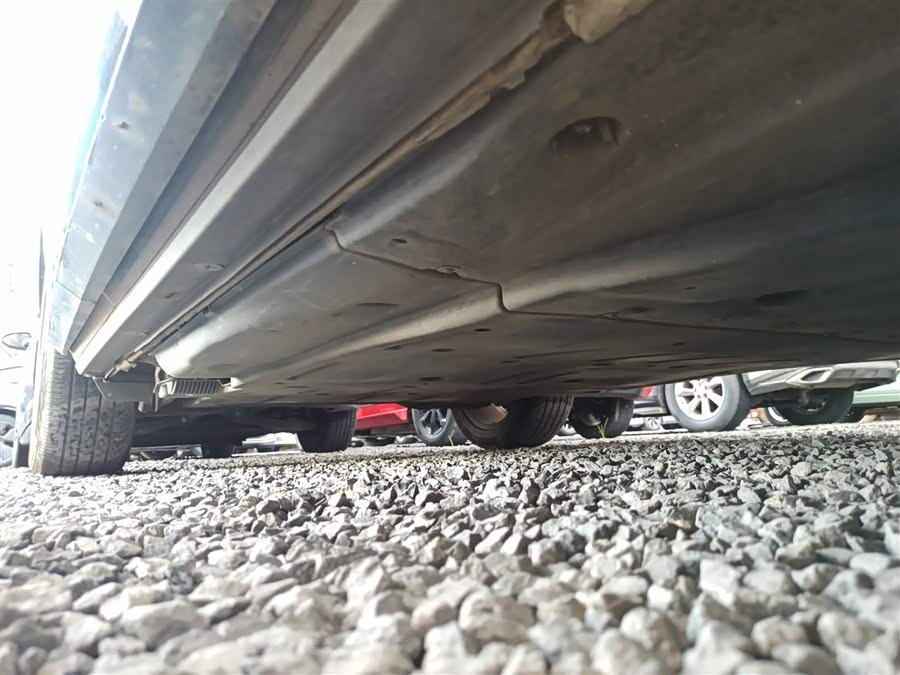 Audi Q2L e-tron 2021 صورة سيارة #22