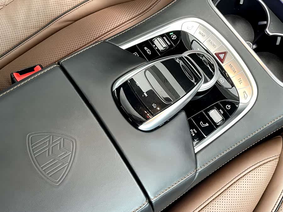 Mercedes-Benz Maybach S Class 2018 #22 Mercedes-Benz Maybach S Class 2018 image de voiture #22