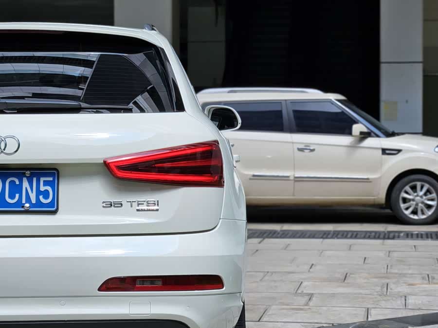 Audi Q3 (Imported) 2013 immagine di auto #22