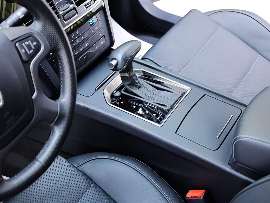 HongQi H7 2021 car image #22