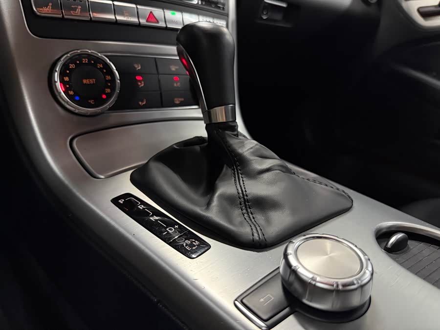 Mercedes-Benz SLK Class 2014 car image #22