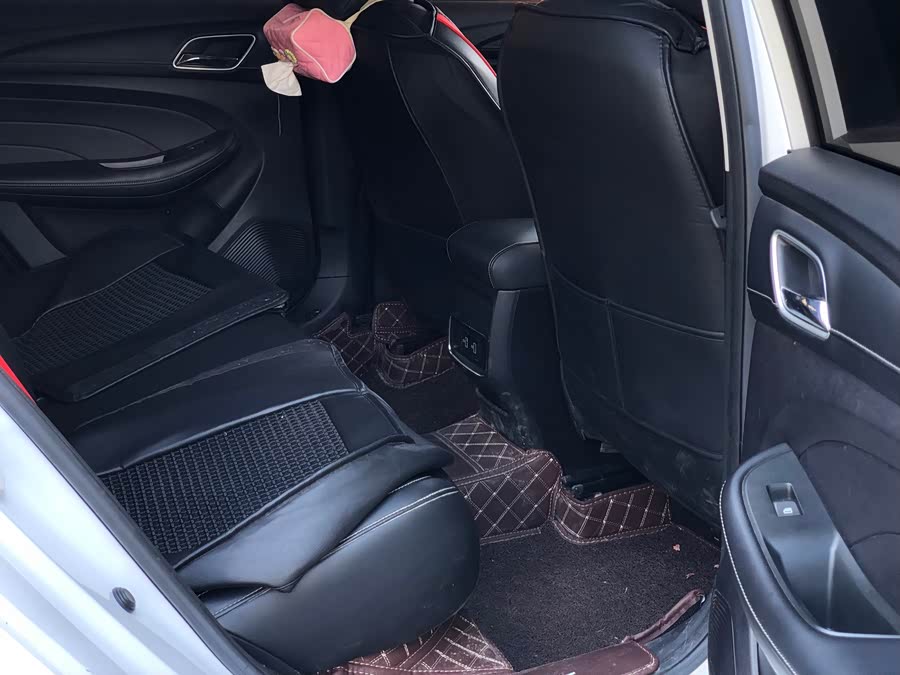Roewe i5 2019 #22 Roewe i5 2019 car image #22