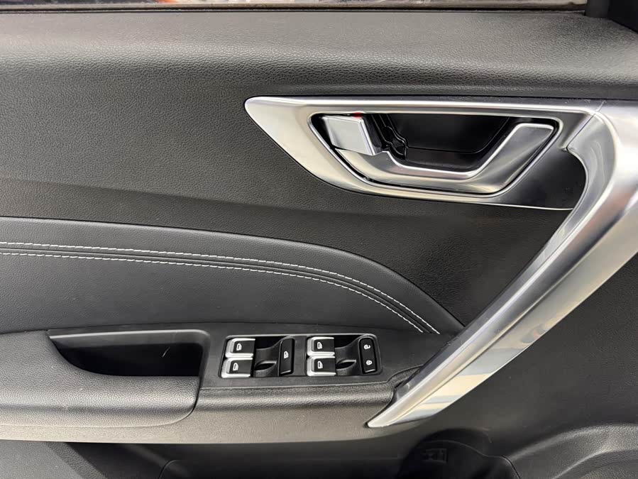 GEELY Vision X3 2020 car image #22