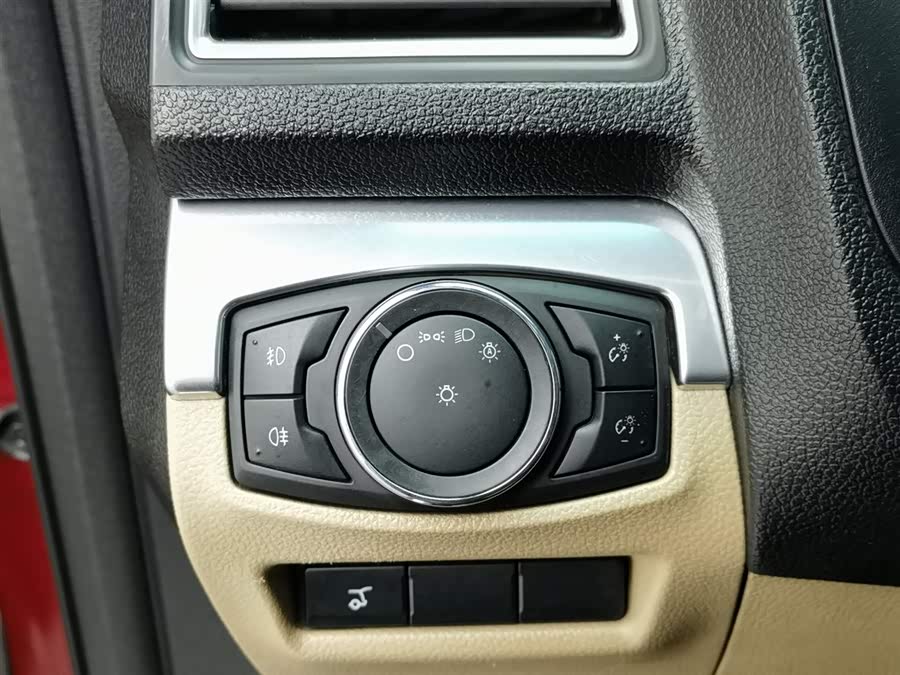 Ford Explorer (Imported) 2016 #22 Ford Explorer (Imported) 2016 imagen de coche #22