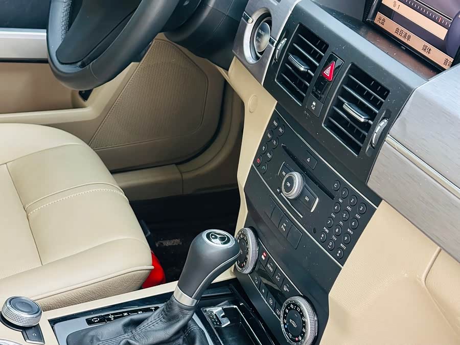 Mercedes-Benz GLK Class (Imported) 2010 #22 Mercedes-Benz GLK Class (Imported) 2010 car image #22