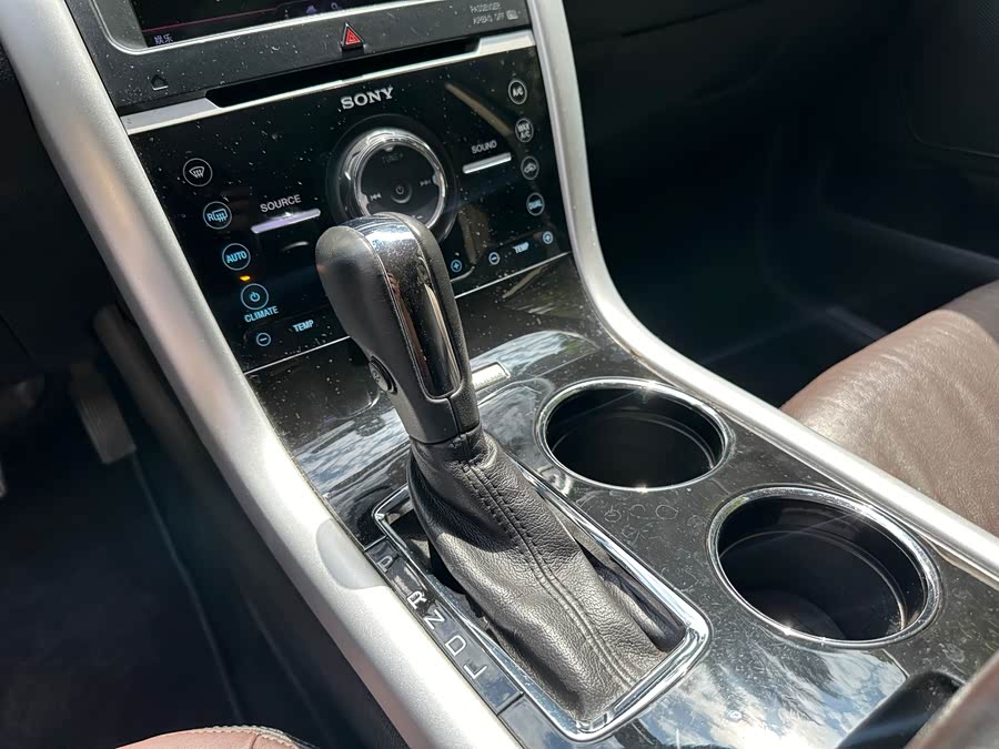 Ford Edge (Imported) 2012 صورة سيارة #22