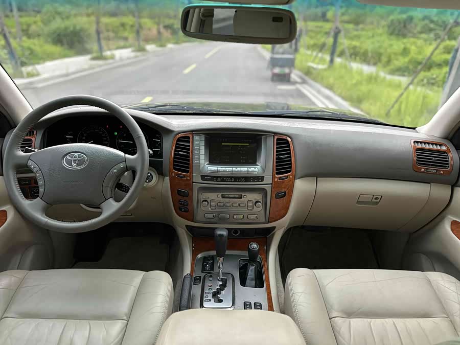 丰田 兰德酷路泽 2006 汽车图片 #22