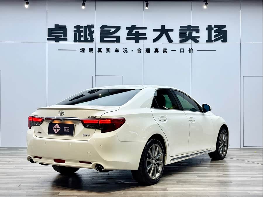 Toyota Reiz 2016 صورة سيارة #22