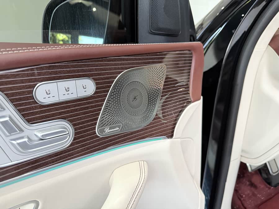 Mercedes-Benz Maybach GLS 2023 car image #22