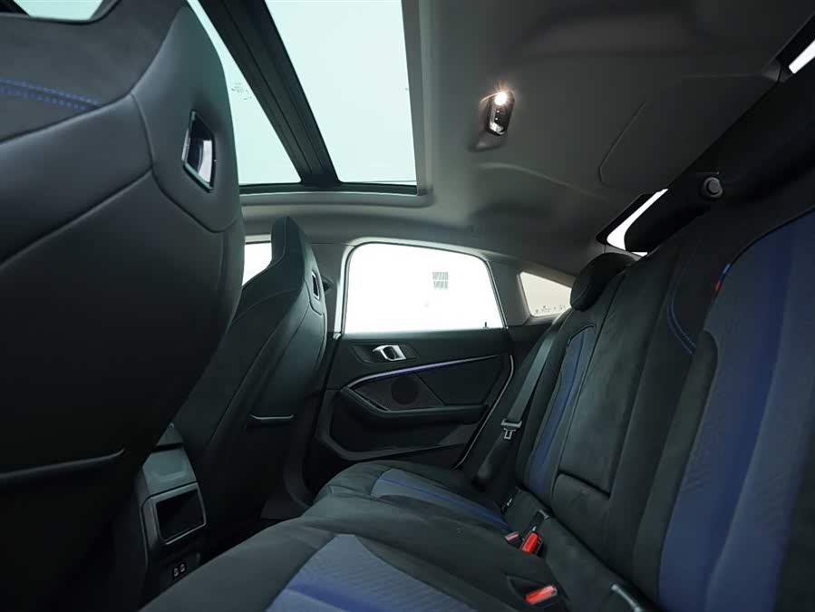 BMW 2 Series (Imported) 2024 immagine di auto #22