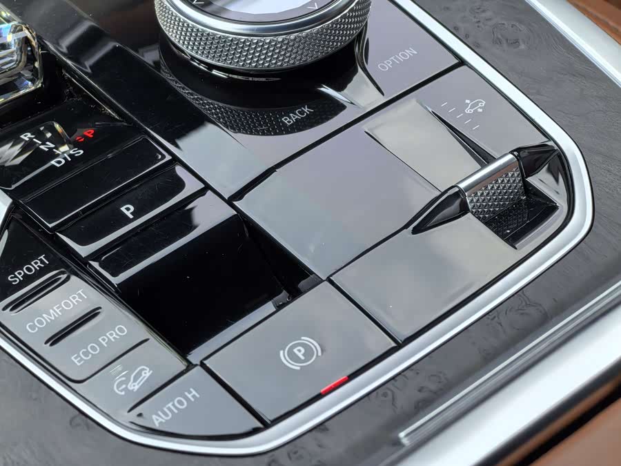 BMW X7 2023 immagine di auto #22