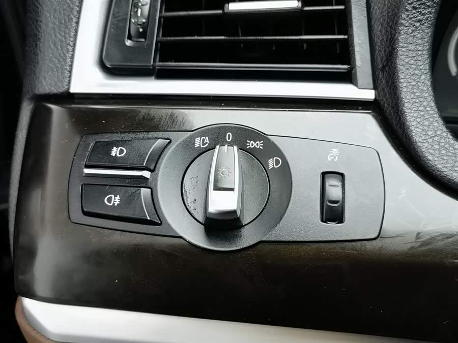 BMW 5 Series GT 2012 #22 BMW 5 Series GT 2012 immagine di auto #22