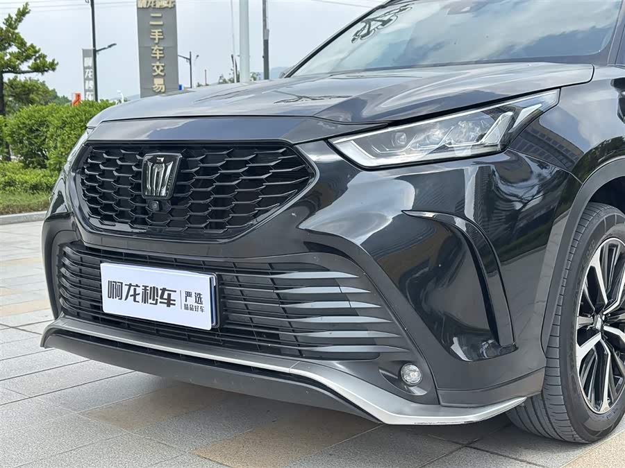 Toyota Crown Kluger 2023 immagine di auto #22