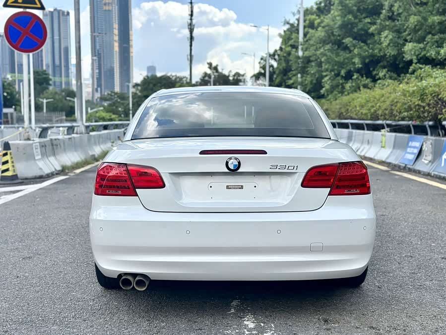 BMW 3 Series (Imported) 2011 immagine di auto #22