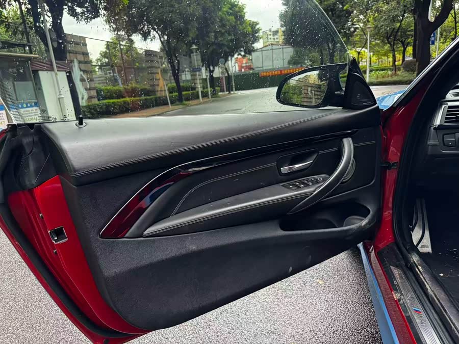 BMW M4 2019 car image #22